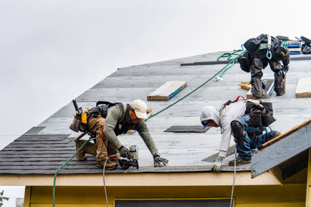 Professional Roofing technician working in Menlo Park, CA
